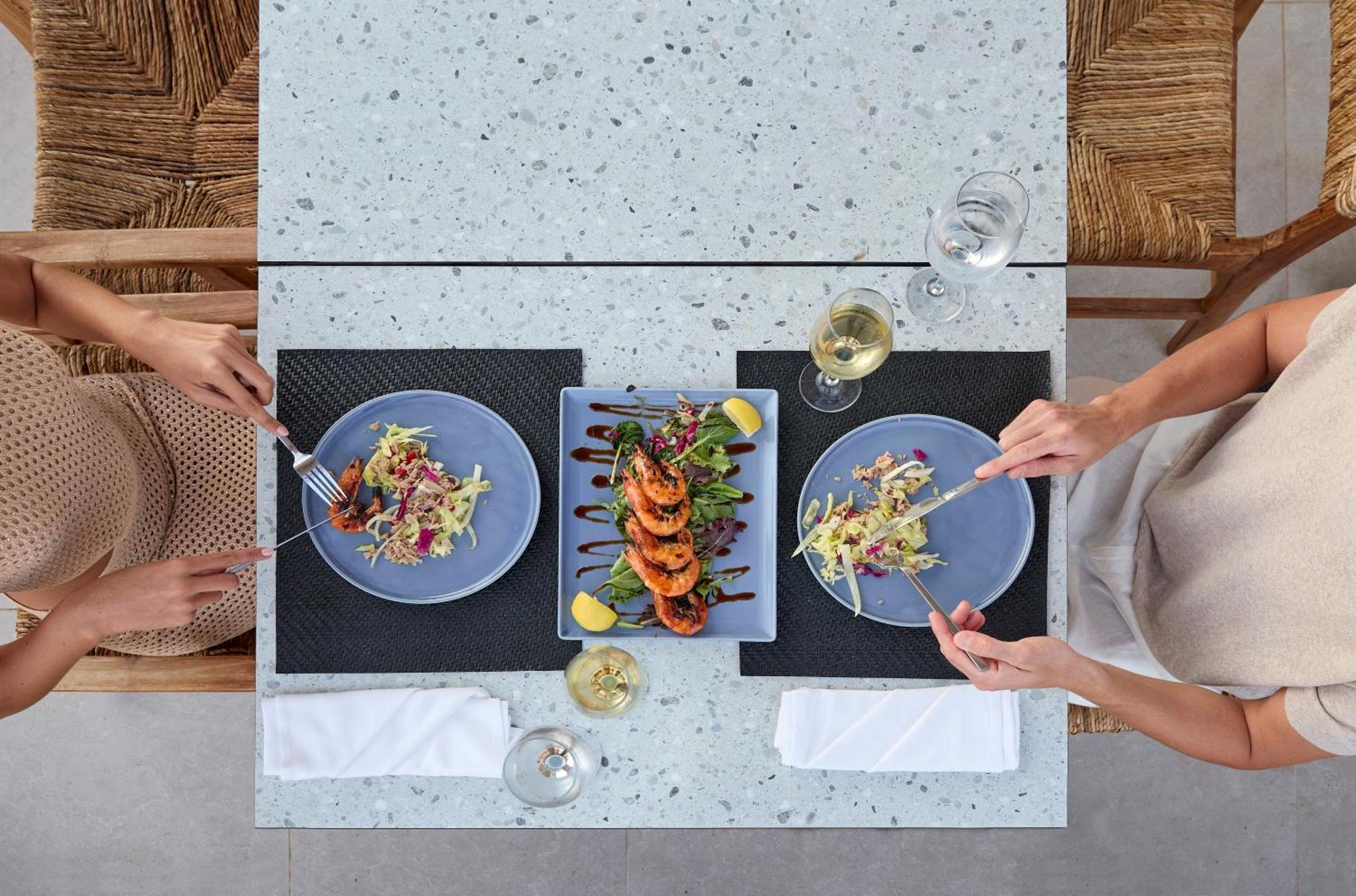 Ajul Luxury Hotel & Spa Resort, A Registry Collection Hotel อาเกีย ปาราสเควิ ภายนอก รูปภาพ