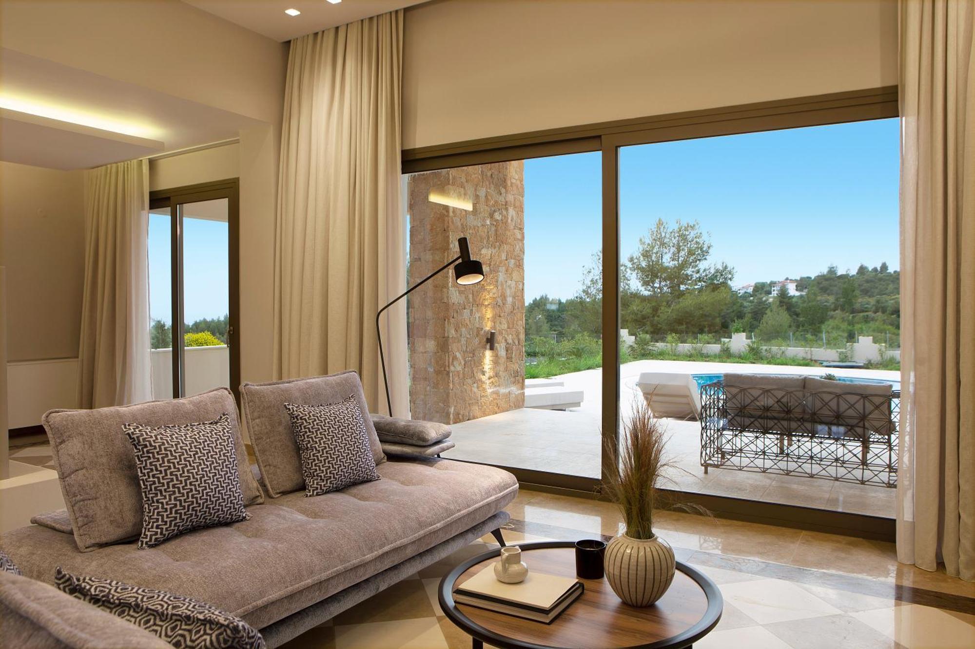 Ajul Luxury Hotel & Spa Resort, A Registry Collection Hotel อาเกีย ปาราสเควิ ภายนอก รูปภาพ