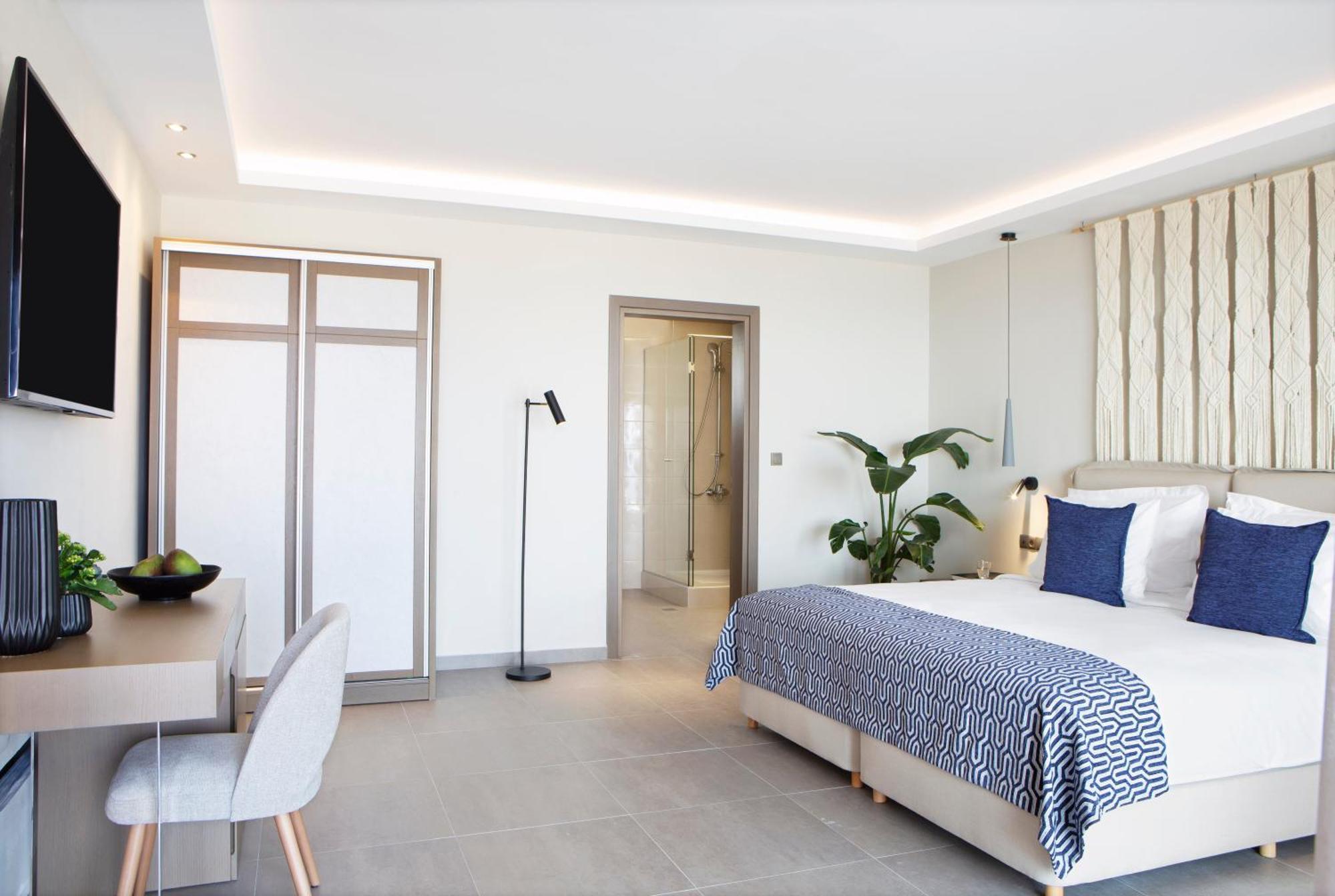 Ajul Luxury Hotel & Spa Resort, A Registry Collection Hotel อาเกีย ปาราสเควิ ภายนอก รูปภาพ